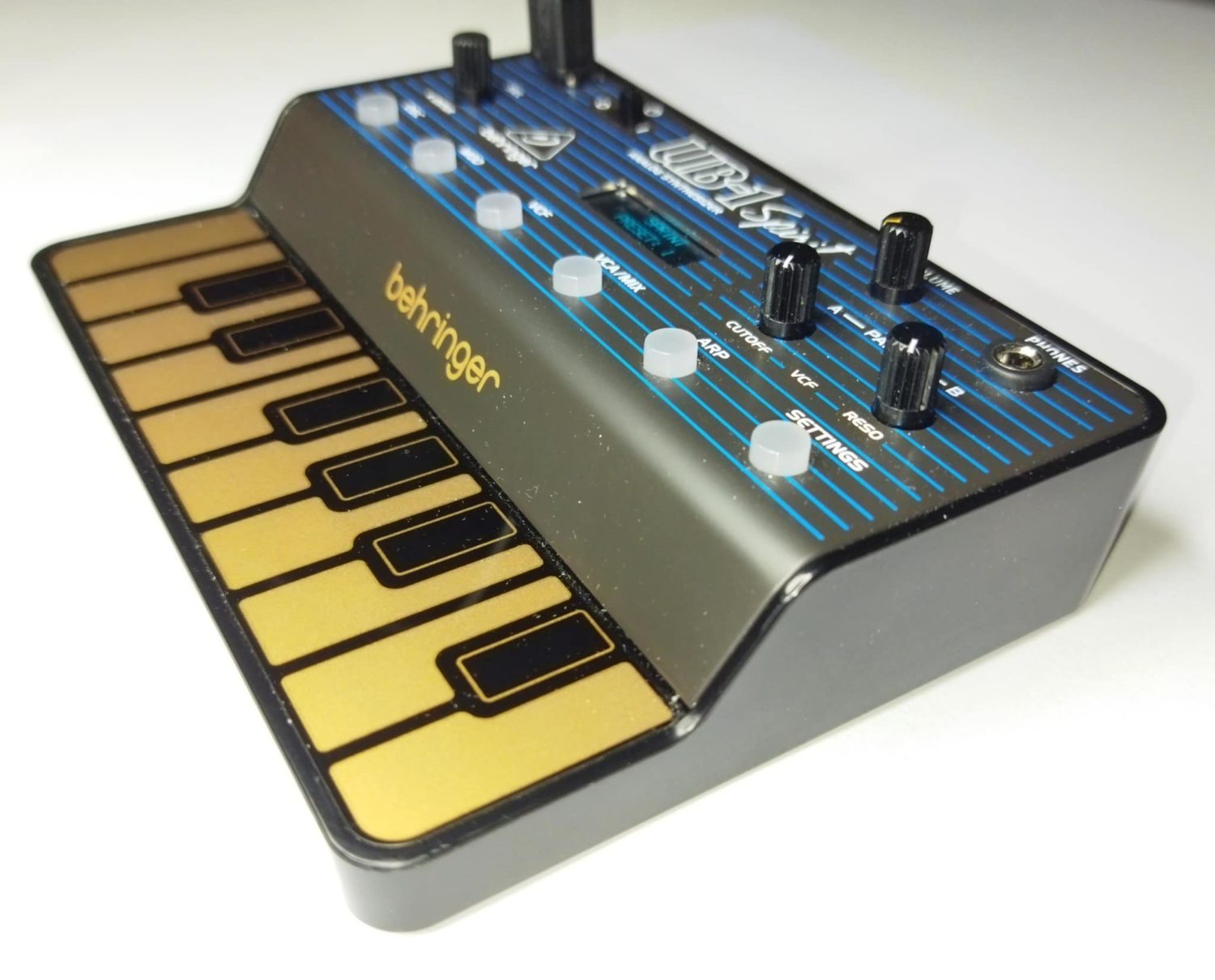 Behringer Intros UB-1 Spirit, A Oberheim-Inspired Minisynth – Synthtopia