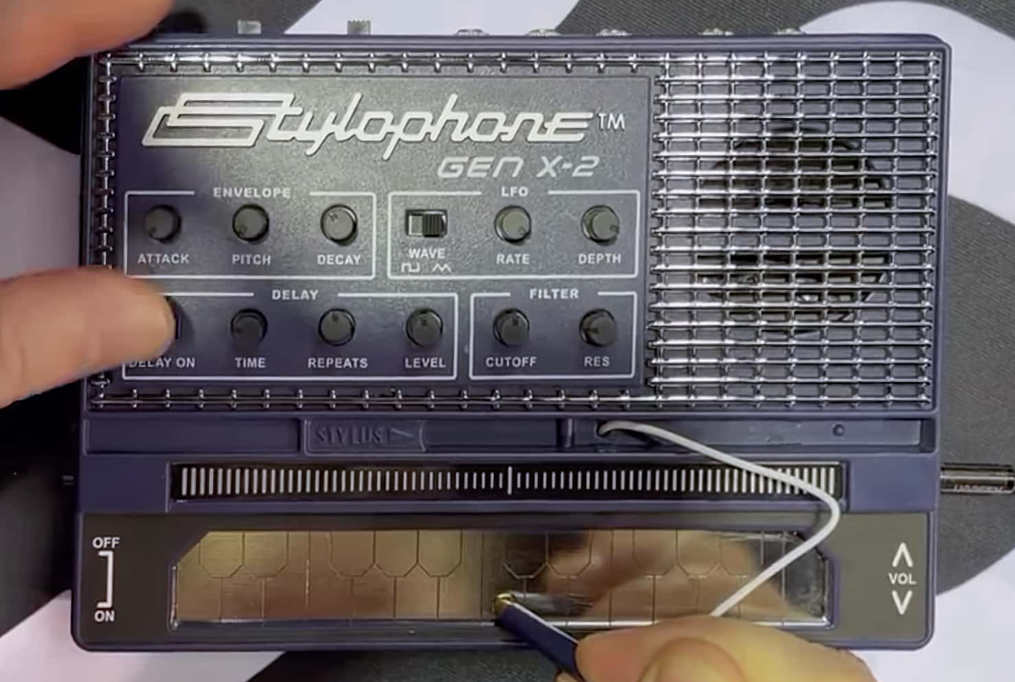 stylophone-gen-x-2.jpg